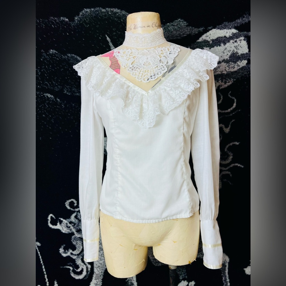 VTG 1980s White Lace Trim Sheer Neckline Blouse